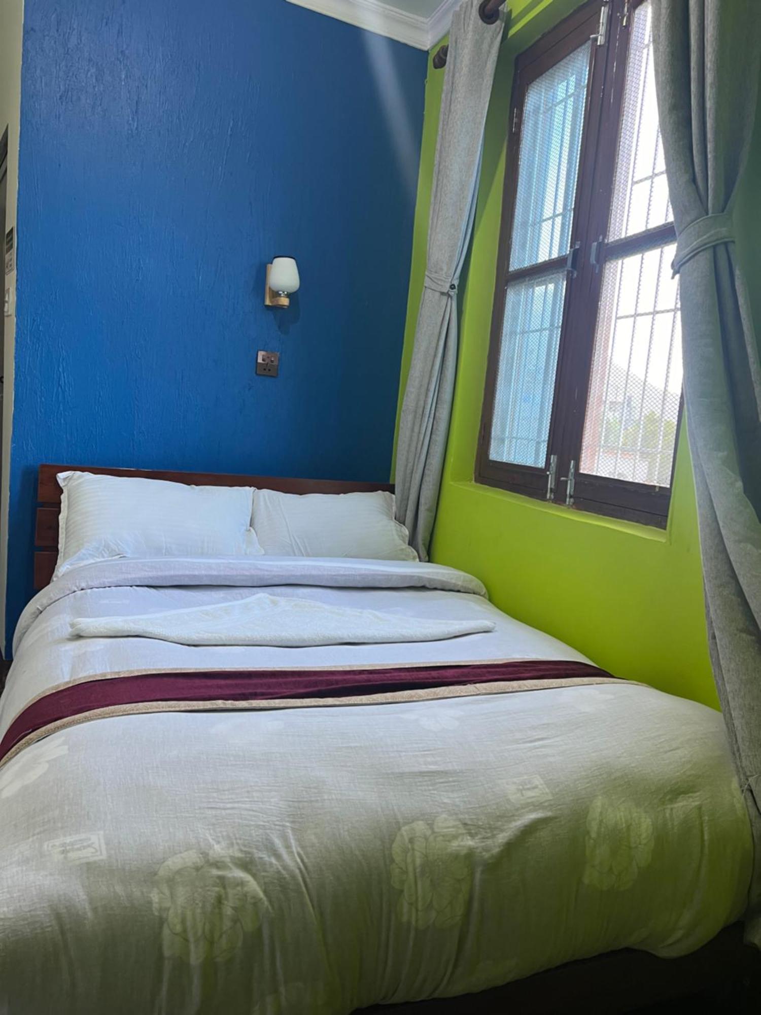 Bandipur Samira Homestay & Mountain View Restaurant ภายนอก รูปภาพ