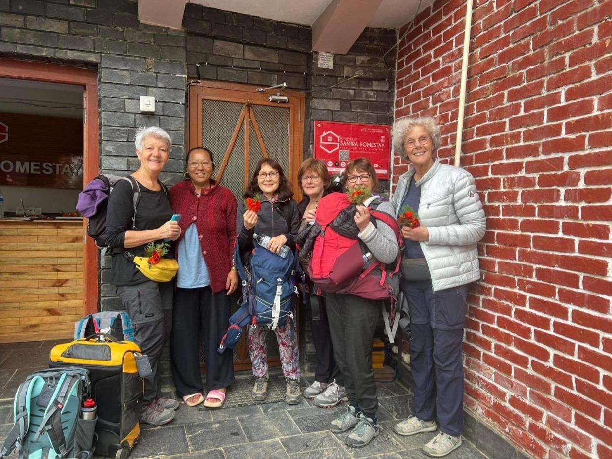 Bandipur Samira Homestay & Mountain View Restaurant ภายนอก รูปภาพ