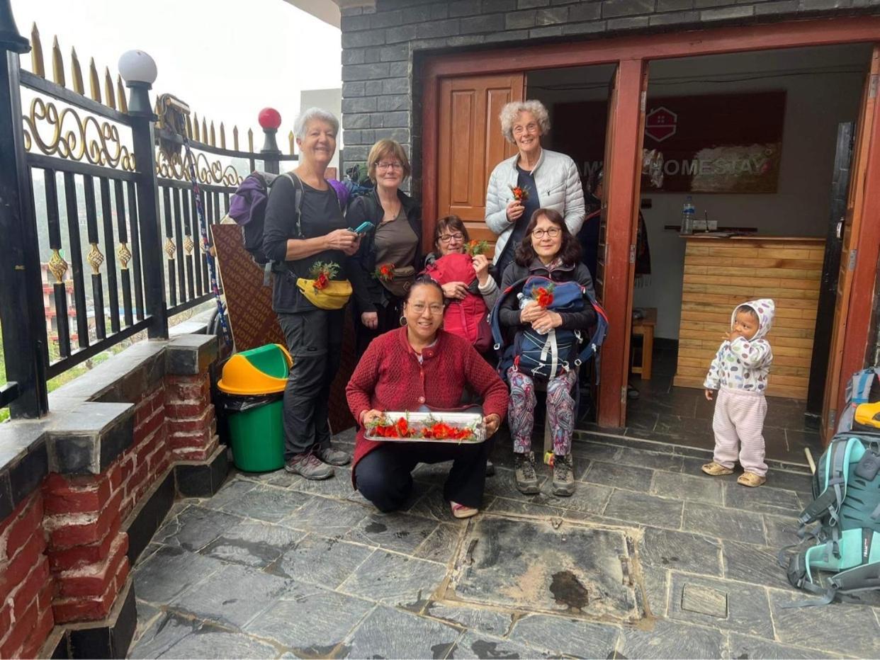 Bandipur Samira Homestay & Mountain View Restaurant ภายนอก รูปภาพ